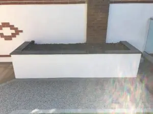 decorator London wall